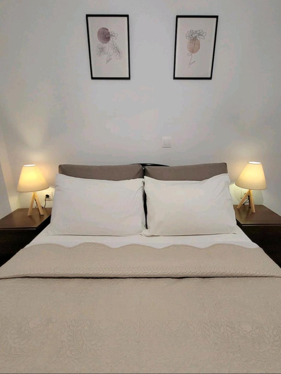 Center River Apartment Флорина Экстерьер фото